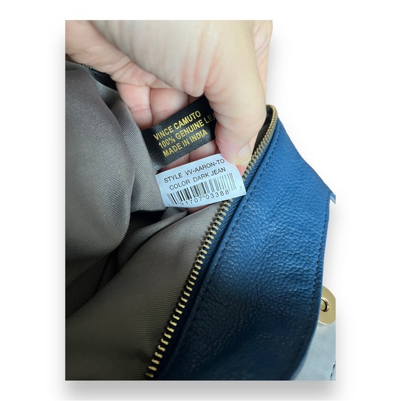 Vince Camuto Aaron Hobo Bag Purse in Pebbled Leather Blue Shade Dark Jean - Picture 14 of 15